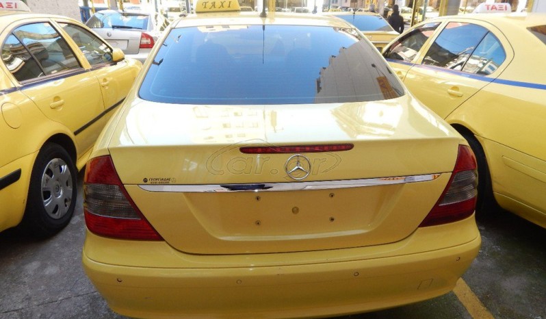 Mercedes-Benz E220 CLASIC ’08 full